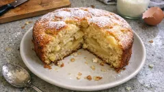 Torta yogurt e mele soffice: l’impasto semplice che resta morbido per giorni