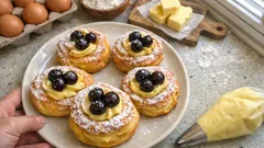 Zeppole di San Giuseppe al forno: leggere, vuote al centro e pronte da farcire